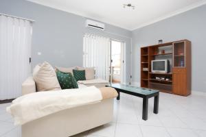 Apartments with parking space Podstrana, Split - 10348