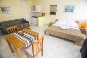 Apartments with parking space Podstrana, Split - 10348