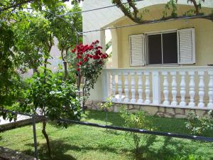 Apartments by the sea Sevid, Trogir - 11505