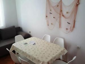 Apartments with a parking space Seget Vranjica Trogir 11561