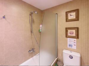 RamblasRentals Cozy Renovated 2BR with Balcony Lift 20M Rambla - Parking - Wifi