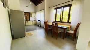 Travel Inn Deluxe Anniewatta