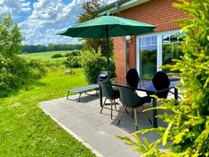 Ostsee Ferienhof -FeWo Kornblume - Schwienkuhl