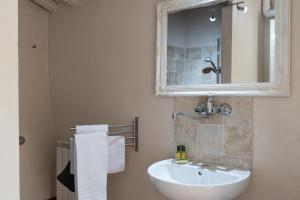 Villa with Private Pool room in Villa Fracassini