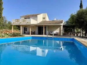 Casa Colinas Roxas by Portucasa - Quelfes