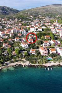 Apartments by the sea Seget Vranjica, Trogir - 10344