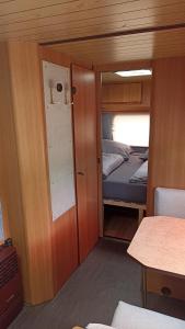 Karavan 1 v areálu Koupaliště Bystré v Orlických horách