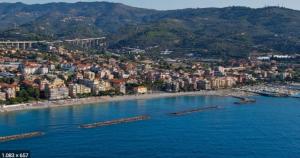 Condominio Ariazzurra S. Bart.