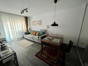 Room in Cozy Central Apartment