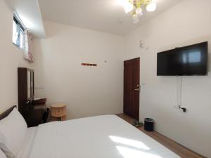 Phòng Giường Đôi Có Phòng Tắm Riêng (Double Room with Private Bathroom)
