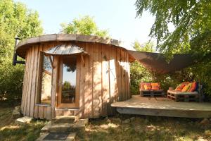 Campings La Maloka du Coq a l'Ane : Chambre Familiale - Vue sur Montagne