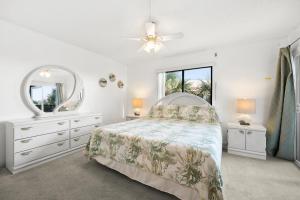 Ocean Village Club P32