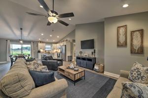 Cozy Murray Retreat Near MSU & Local Eateries