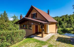 Planinski Raj House with 2 Apartments for 10 Guests