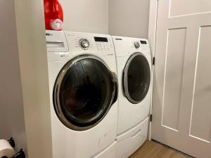 Lovely Condo! W free recreational vehicle parking