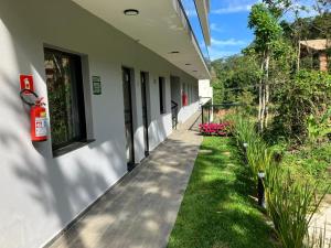 Refúgio Praia Lagoinha Ubatuba-SP Condomínio Samola apto 05