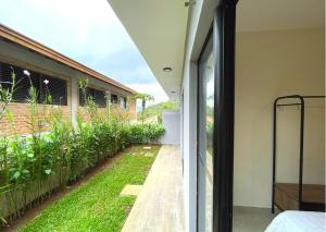 Refúgio Praia Lagoinha Ubatuba-SP Condomínio Samola apto 05