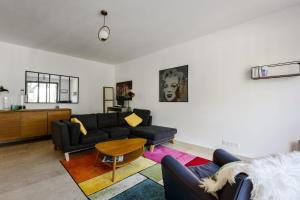 Appartements Wonderful apartment with balcony and a pool - Villeneuve-Loubet - Welkeys : photos des chambres