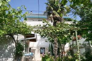 Apartments with a parking space Selce, Crikvenica - 5366