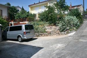 Apartments with a parking space Selce, Crikvenica - 5366