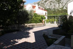 Apartments with a parking space Gradac, Makarska - 6783