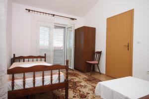 Apartments with a parking space Gradac, Makarska - 6757