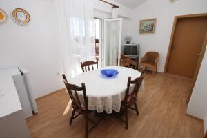 Apartments with a parking space Gradac, Makarska - 6757