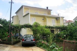 Apartments by the sea Podaca, Makarska - 6821