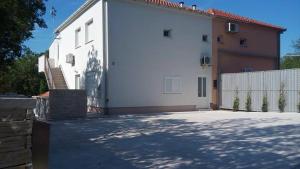 Apartments with a parking space Starigrad, Paklenica - 6575