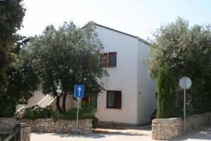 Apartments with a parking space Mandre, Pag - 6517 