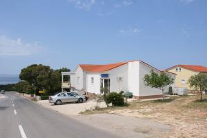 Apartments with a parking space Mandre, Pag - 6456