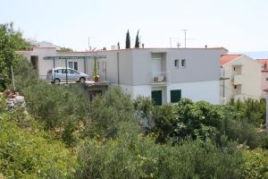 Apartments with a parking space Podgora, Makarska - 6645 