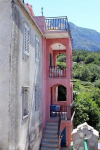 Holiday house with a parking space Gornji Tucepi - Tomasi, Makarska - 6818 