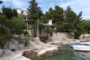 Apartments by the sea Starigrad, Paklenica - 6533 