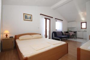 Apartments by the sea Podaca, Makarska - 6902