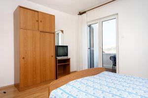 Apartments with a parking space Pag - 6461