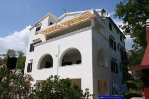 Apartments with a parking space Starigrad, Paklenica - 6581 