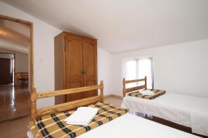 Apartments with a parking space Starigrad, Paklenica - 6647