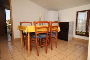 Apartments with a parking space Starigrad, Paklenica - 6647