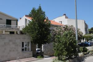 Apartments by the sea Brela, Makarska - 6686