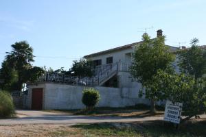 Apartments by the sea Vrsar, Porec - 6944 - 3hvězdičkové hotely ve městě Vrsar