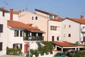 Apartments with WiFi Vrsar, Porec - 6946 