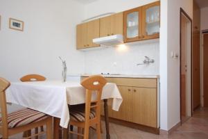 Apartments with a parking space Kukljica, Ugljan - 8196