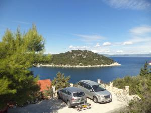 Apartments by the sea Zaklopatica, Lastovo - 8346