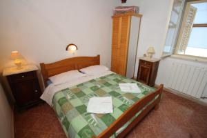 Two-Bedroom Apartment with Terrace and Sea View room in Apartments by the sea Zaklopatica Lastovo - 8346