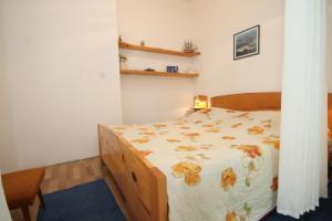 Apartments by the sea Ubli, Lastovo - 8355