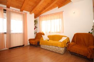 Two-Bedroom Apartment with Balcony and Sea View room in Apartment Sali 8174a