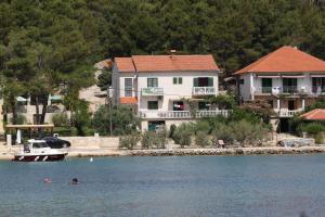 Apartments by the sea Pasman - 8219