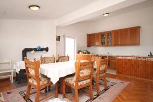 Apartments by the sea Nevidjane, Pasman - 8528