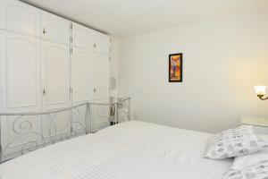 Apartments by the sea Okrug Gornji, Ciovo - 8625